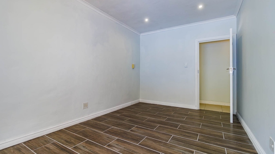 4 Bedroom Property for Sale in Winston Park KwaZulu-Natal