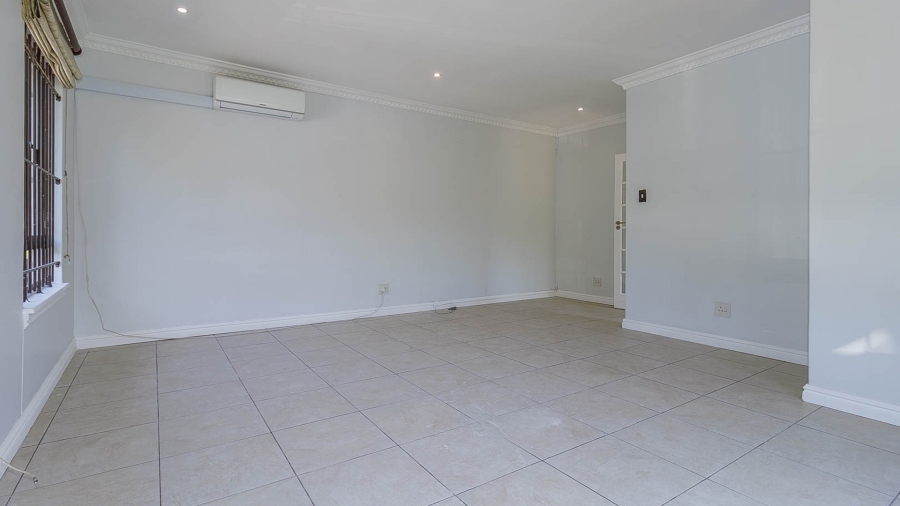 4 Bedroom Property for Sale in Winston Park KwaZulu-Natal