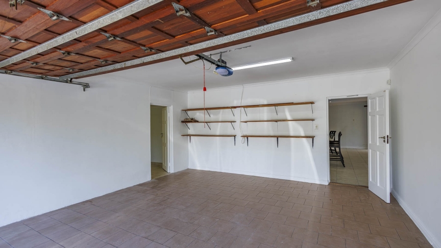 4 Bedroom Property for Sale in Winston Park KwaZulu-Natal