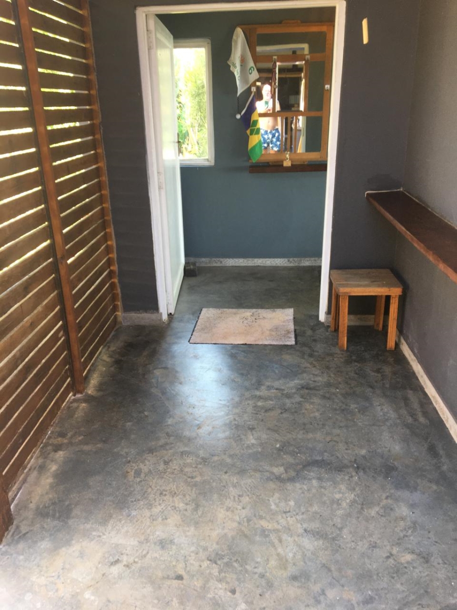 1 Bedroom Property for Sale in Shakas Rock KwaZulu-Natal