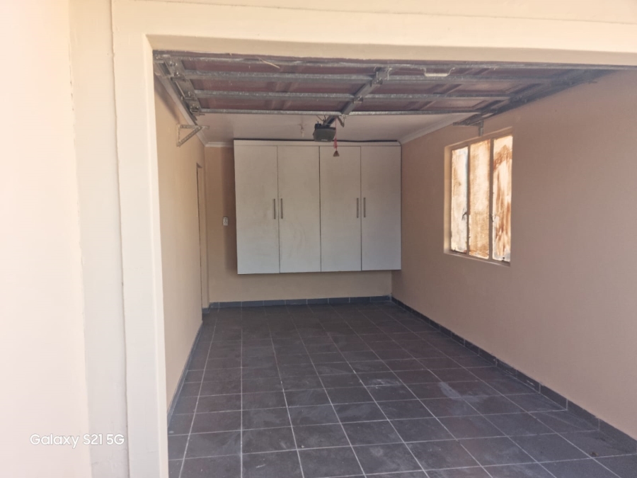 3 Bedroom Property for Sale in Starwood KwaZulu-Natal