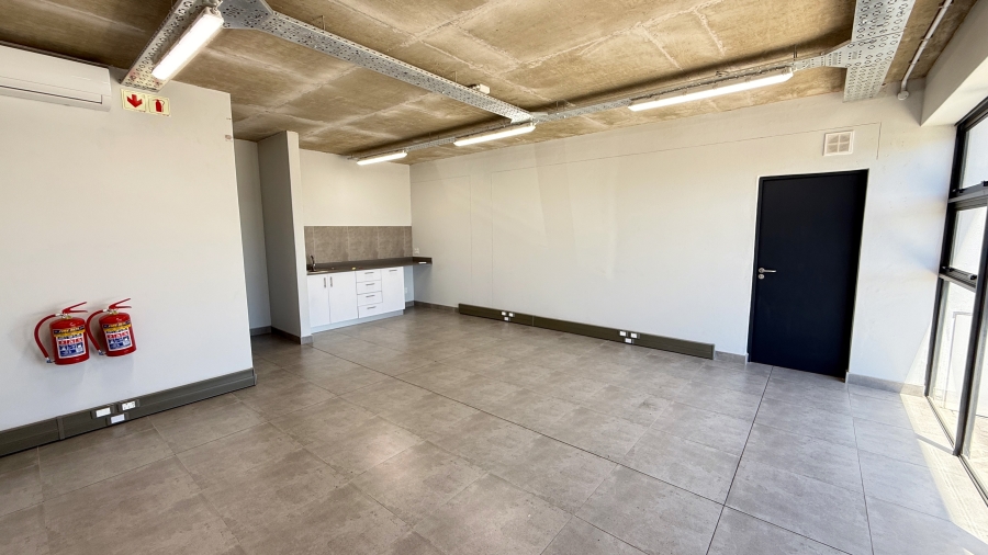 To Let commercial Property for Rent in Glen Anil KwaZulu-Natal