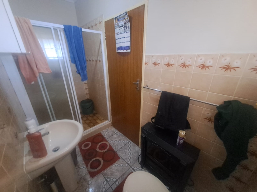 3 Bedroom Property for Sale in Lennoxton KwaZulu-Natal