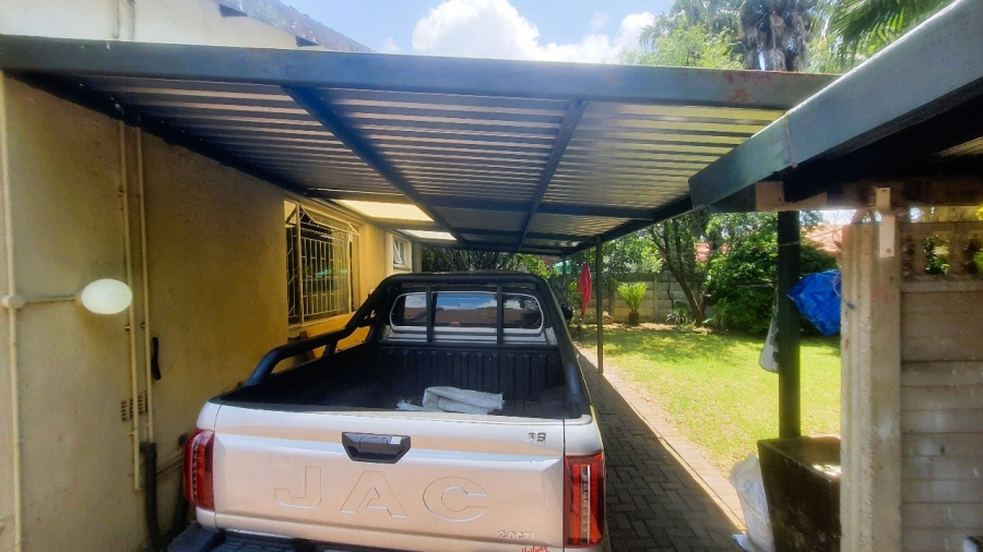 4 Bedroom Property for Sale in Pioneer Park KwaZulu-Natal