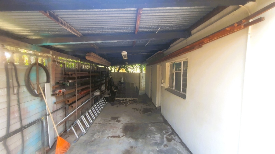 4 Bedroom Property for Sale in Pioneer Park KwaZulu-Natal