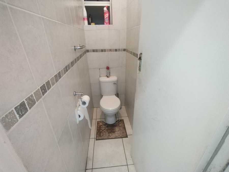 2 Bedroom Property for Sale in South Beach KwaZulu-Natal