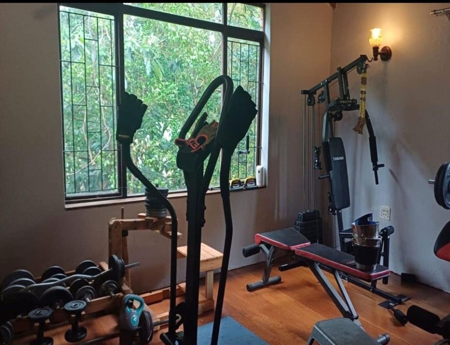 5 Bedroom Property for Sale in St Winifreds KwaZulu-Natal