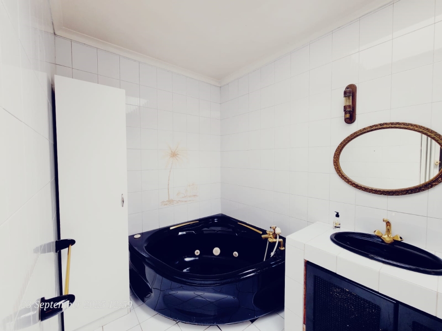 4 Bedroom Property for Sale in Orient Heights KwaZulu-Natal