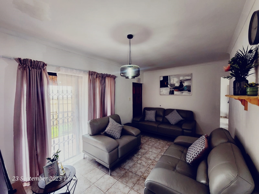 4 Bedroom Property for Sale in Orient Heights KwaZulu-Natal