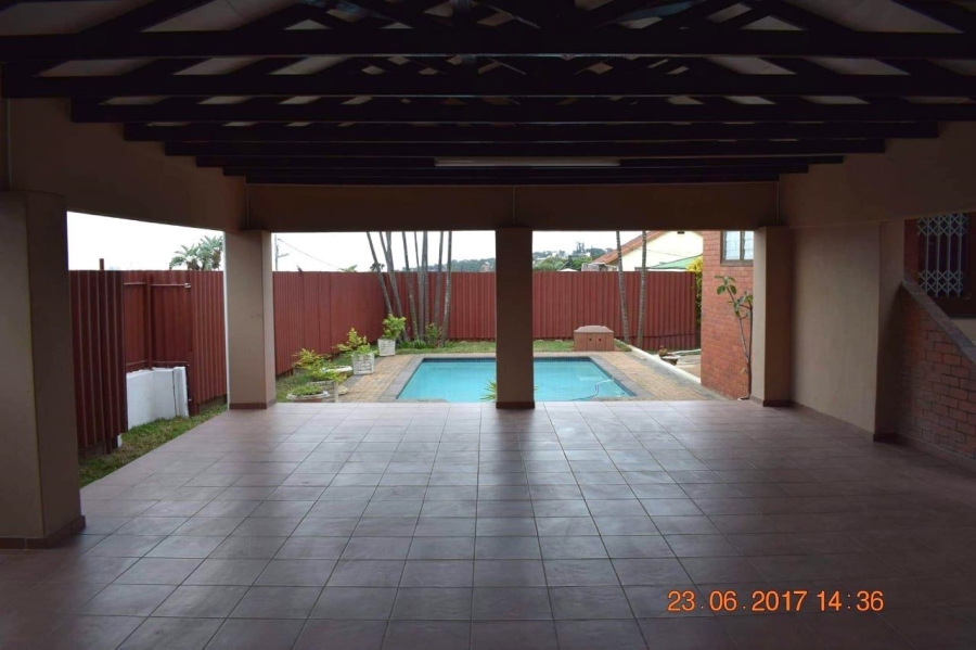 8 Bedroom Property for Sale in Bluff KwaZulu-Natal
