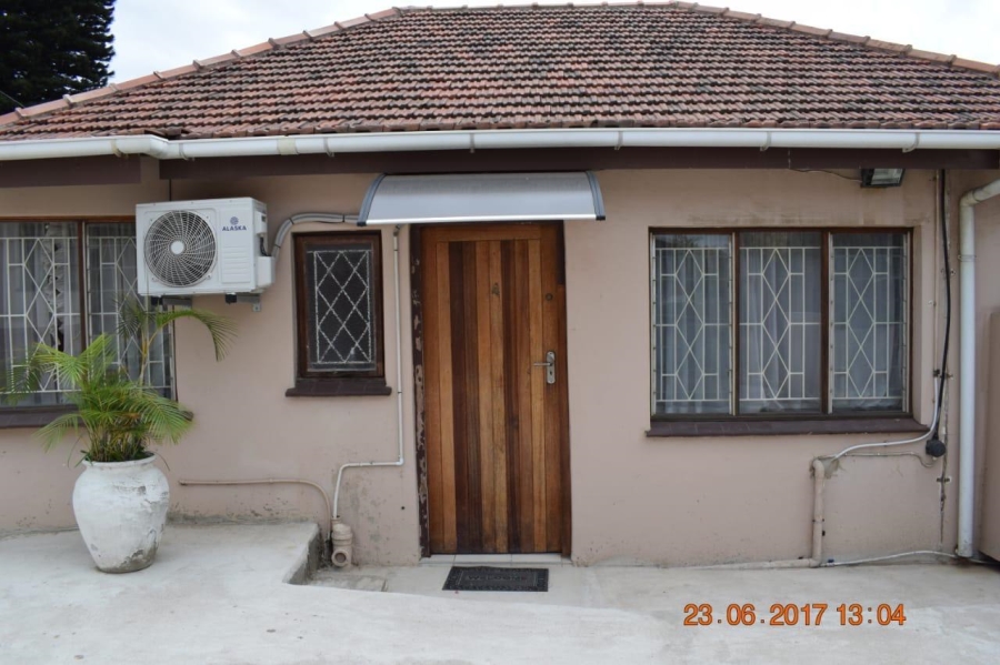 8 Bedroom Property for Sale in Bluff KwaZulu-Natal