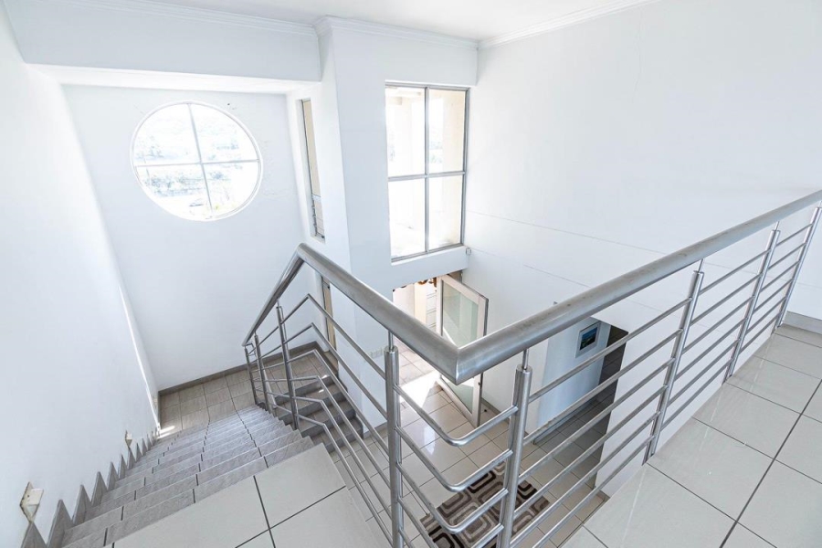 5 Bedroom Property for Sale in Amanzimtoti KwaZulu-Natal