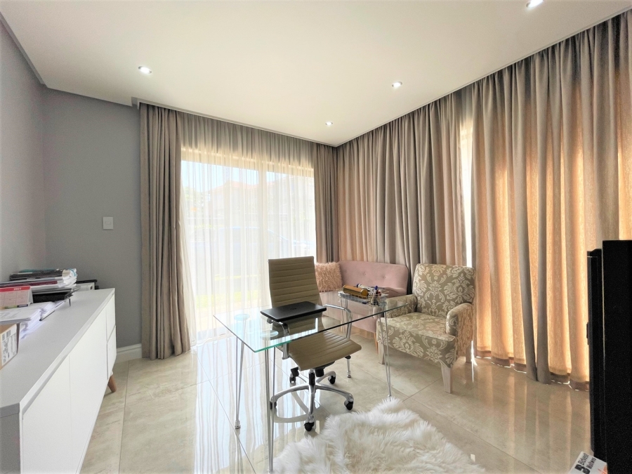 5 Bedroom Property for Sale in Sheffield Beach KwaZulu-Natal