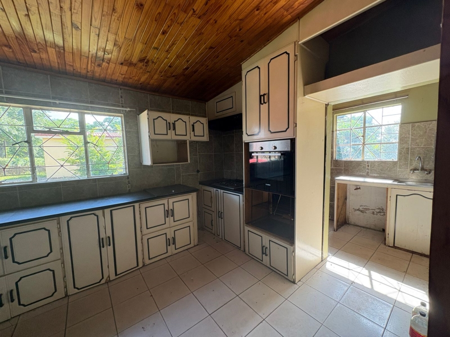 5 Bedroom Property for Sale in Arborpark KwaZulu-Natal