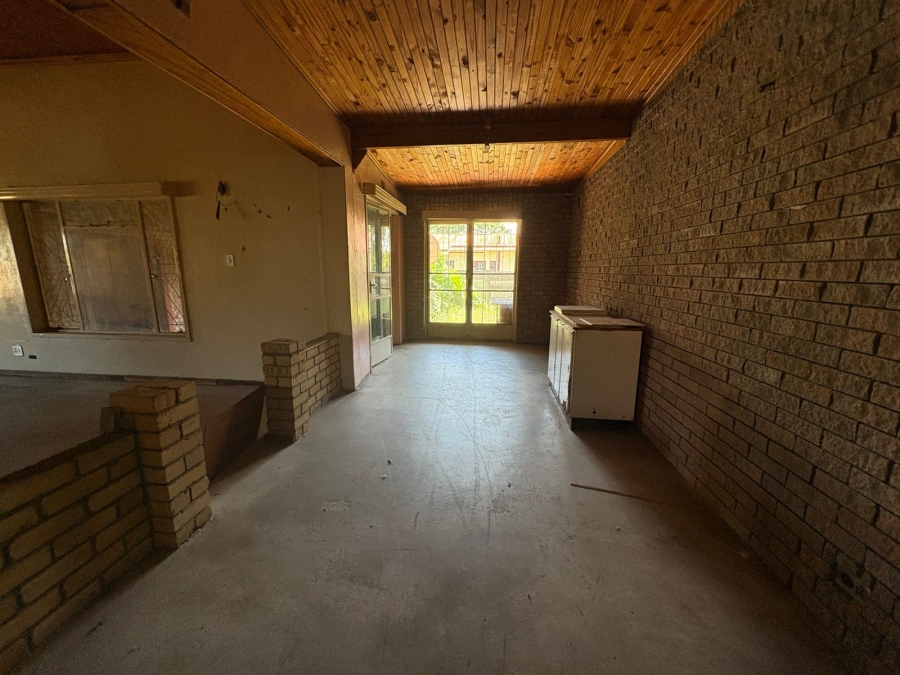 5 Bedroom Property for Sale in Arborpark KwaZulu-Natal