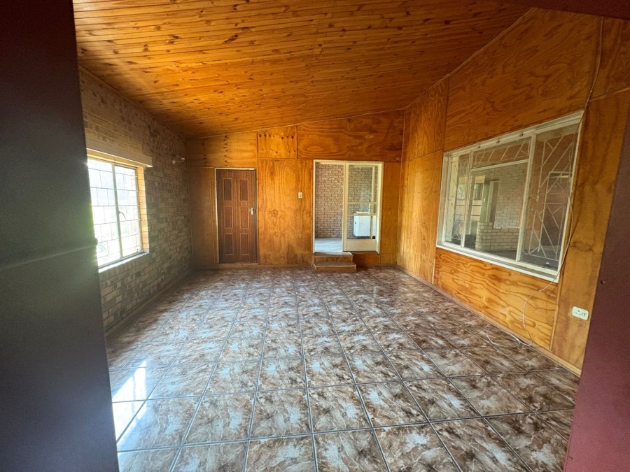 5 Bedroom Property for Sale in Arborpark KwaZulu-Natal