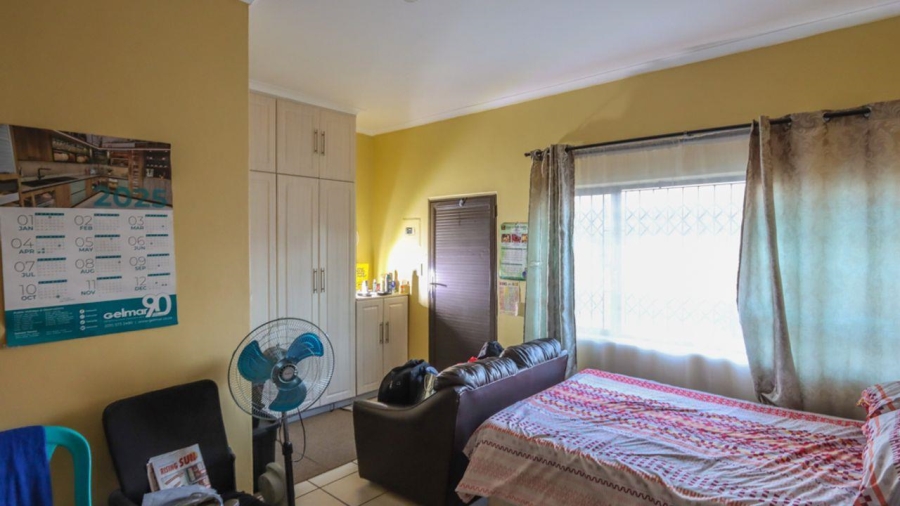 1 Bedroom Property for Sale in Escombe KwaZulu-Natal