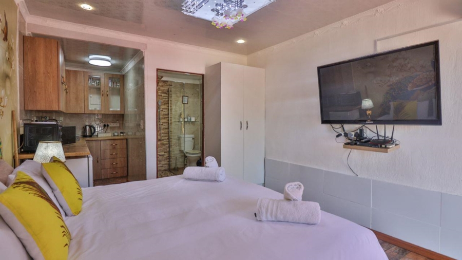 9 Bedroom Property for Sale in Queensburgh KwaZulu-Natal