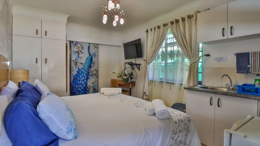 9 Bedroom Property for Sale in Queensburgh KwaZulu-Natal