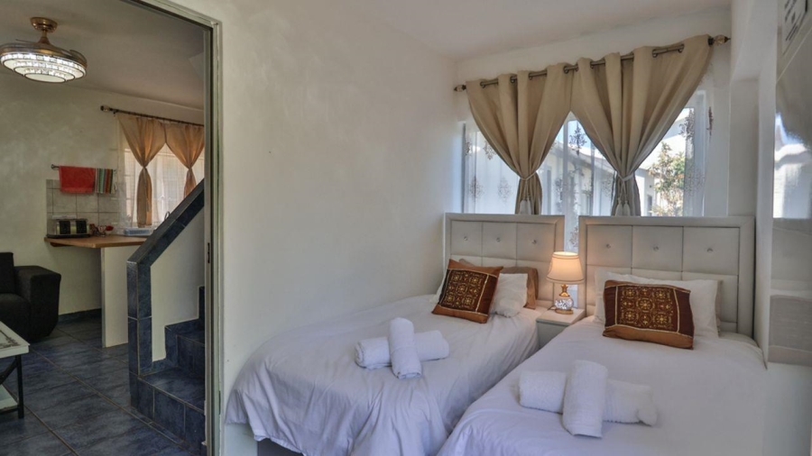 9 Bedroom Property for Sale in Queensburgh KwaZulu-Natal