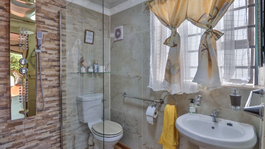 9 Bedroom Property for Sale in Queensburgh KwaZulu-Natal