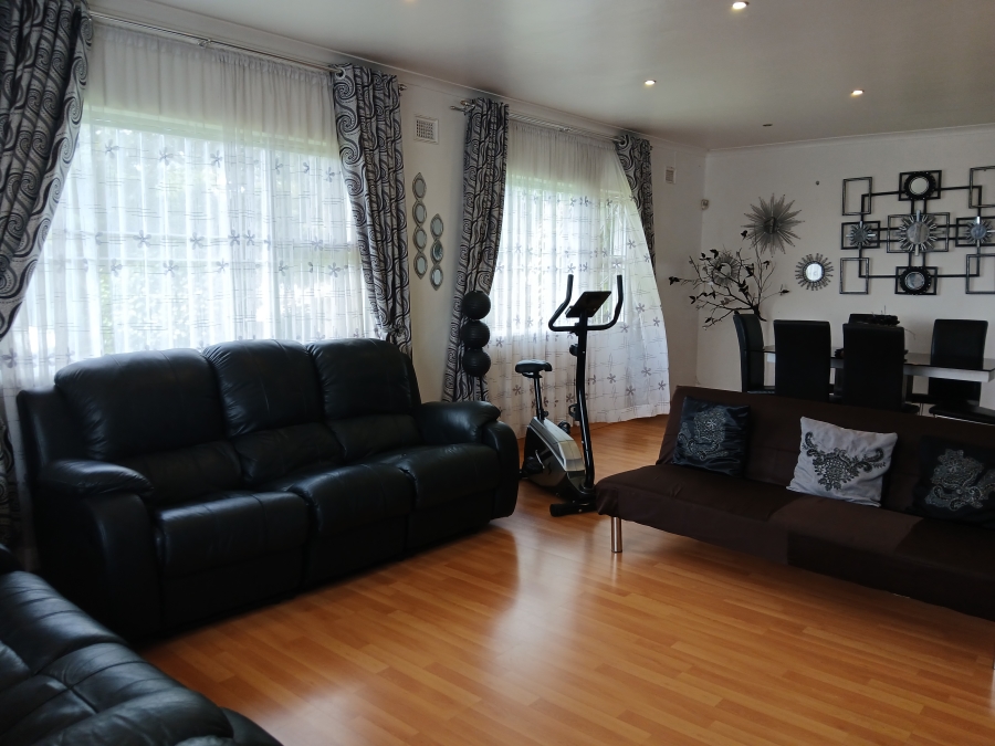 3 Bedroom Property for Sale in Reservoir Hills KwaZulu-Natal