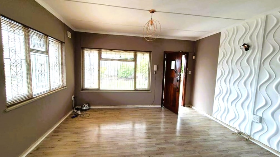 3 Bedroom Property for Sale in Kharwastan KwaZulu-Natal