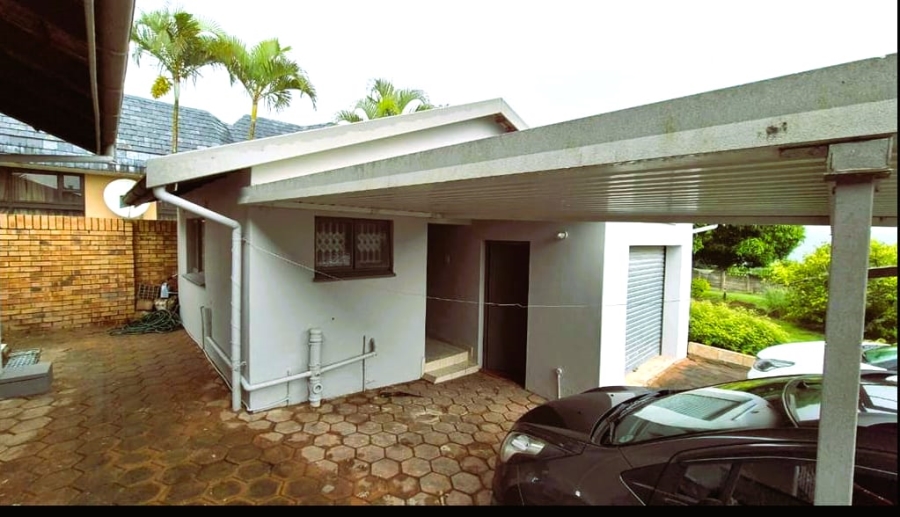 3 Bedroom Property for Sale in Kharwastan KwaZulu-Natal