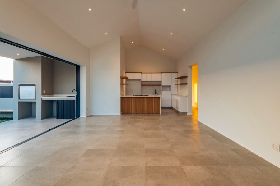 4 Bedroom Property for Sale in Elaleni Coastal Forest Estate KwaZulu-Natal