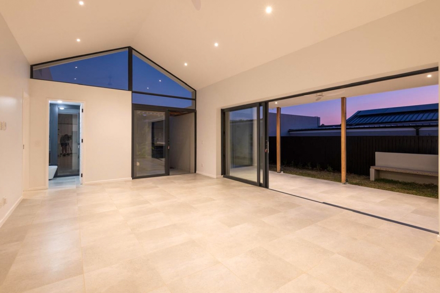 4 Bedroom Property for Sale in Elaleni Coastal Forest Estate KwaZulu-Natal