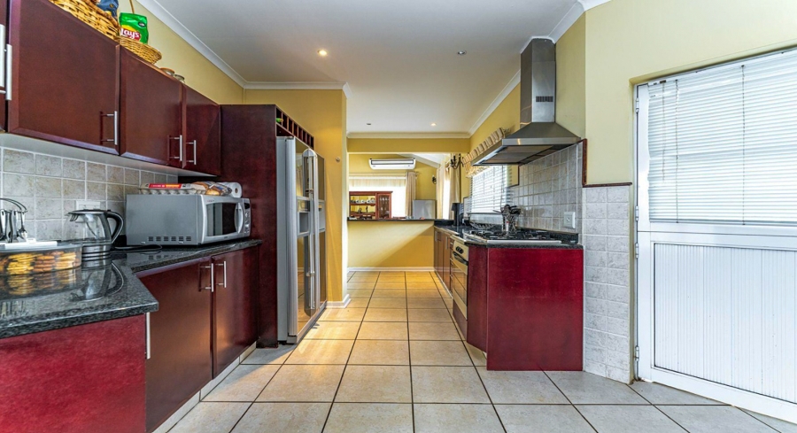 5 Bedroom Property for Sale in Ballito Central KwaZulu-Natal