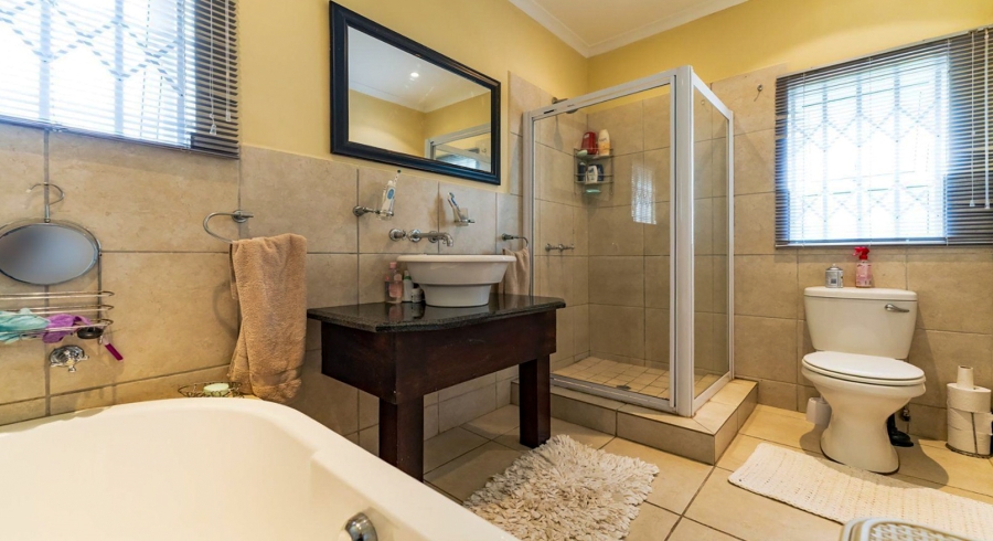 5 Bedroom Property for Sale in Ballito Central KwaZulu-Natal