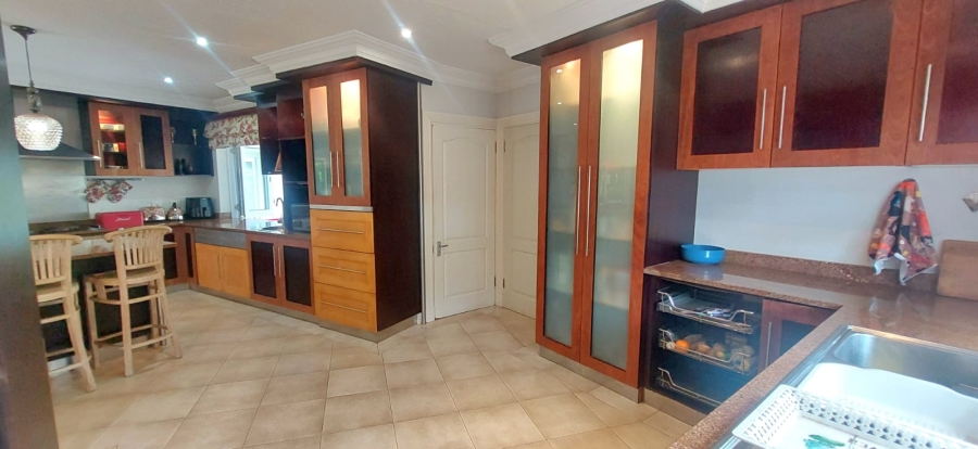 5 Bedroom Property for Sale in Umhlanga KwaZulu-Natal