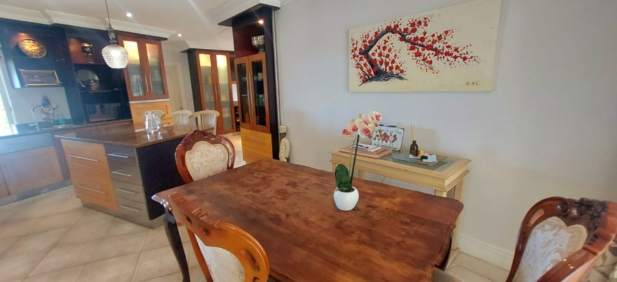 5 Bedroom Property for Sale in Umhlanga KwaZulu-Natal