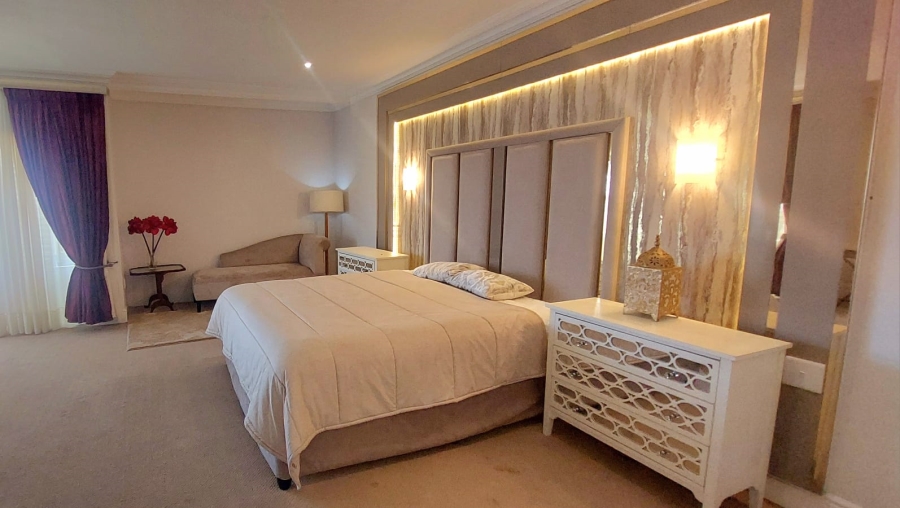 5 Bedroom Property for Sale in Umhlanga KwaZulu-Natal