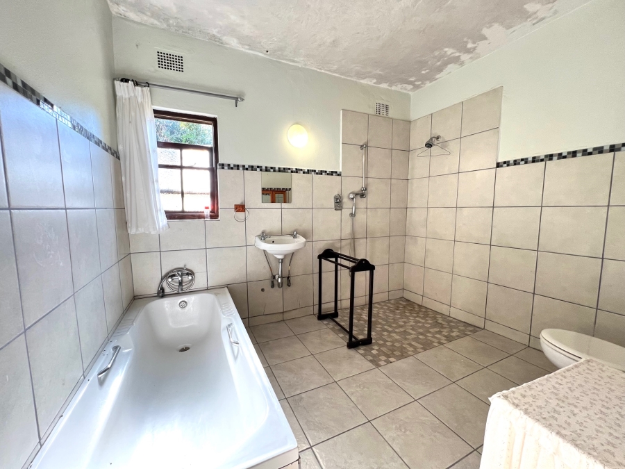 6 Bedroom Property for Sale in Mtunzini KwaZulu-Natal
