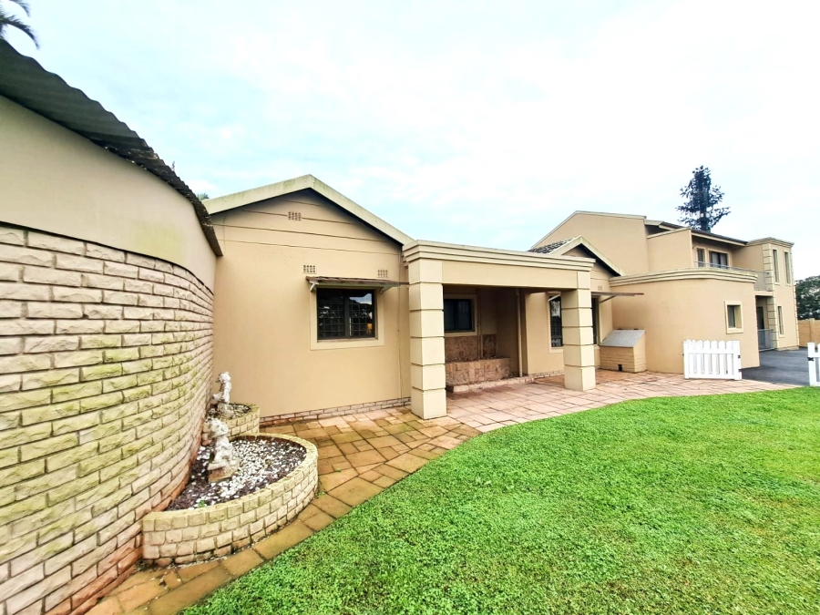 7 Bedroom Property for Sale in Moseley Park KwaZulu-Natal