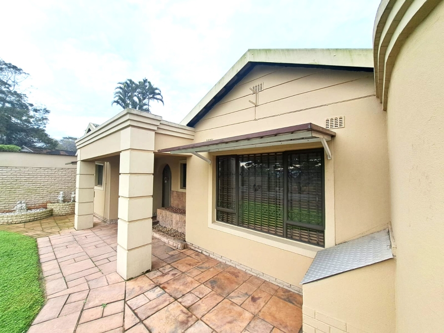 7 Bedroom Property for Sale in Moseley Park KwaZulu-Natal