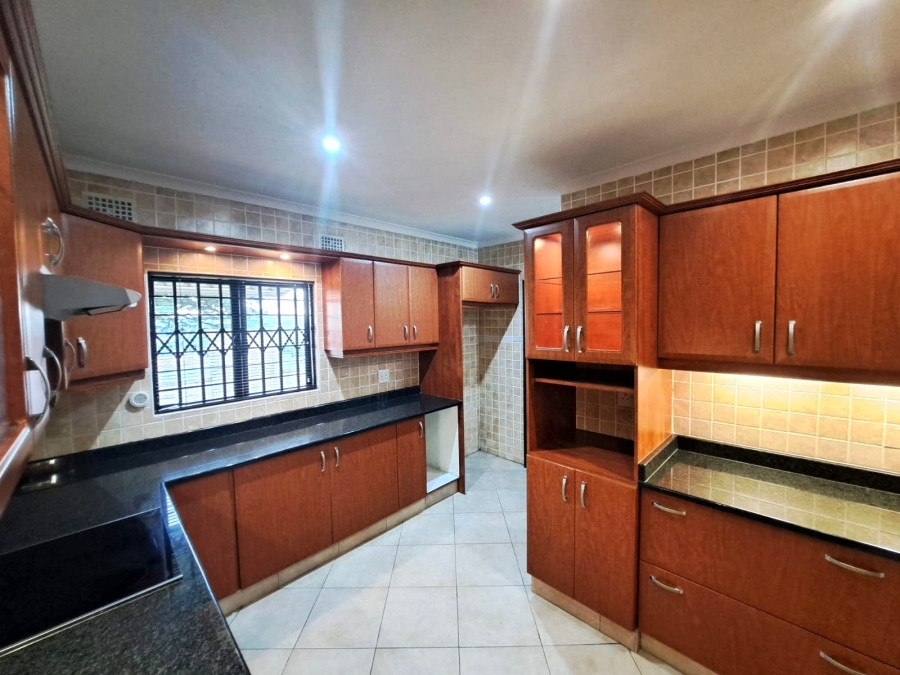 7 Bedroom Property for Sale in Moseley Park KwaZulu-Natal