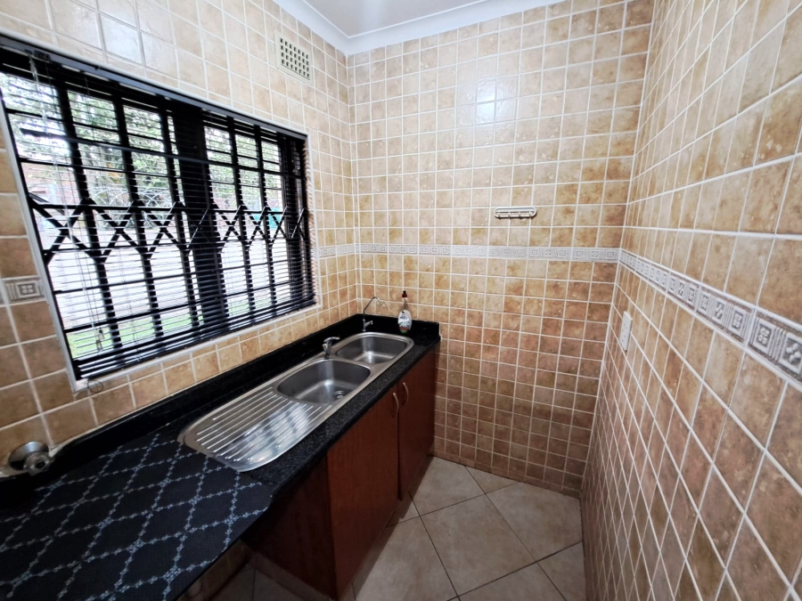 7 Bedroom Property for Sale in Moseley Park KwaZulu-Natal