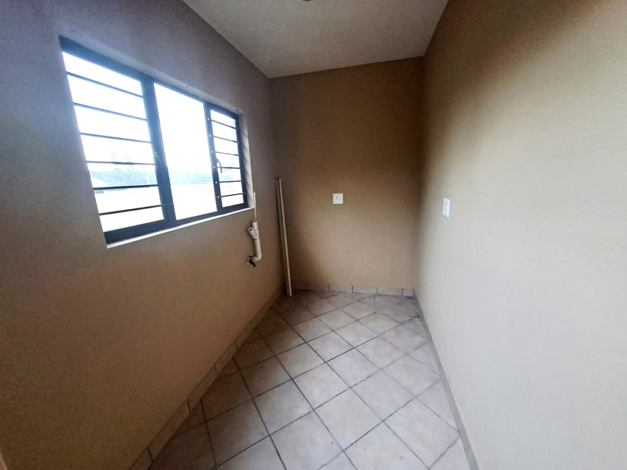 7 Bedroom Property for Sale in Moseley Park KwaZulu-Natal