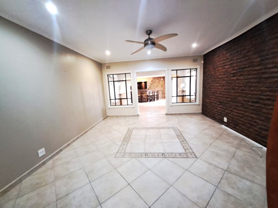 7 Bedroom Property for Sale in Moseley Park KwaZulu-Natal