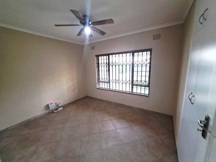 7 Bedroom Property for Sale in Moseley Park KwaZulu-Natal