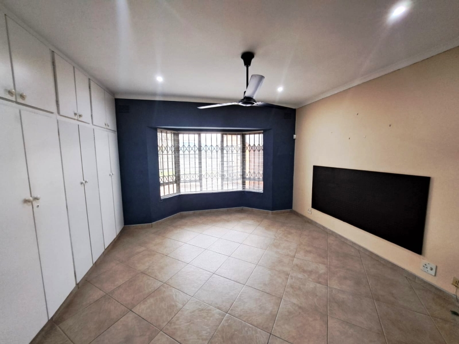 7 Bedroom Property for Sale in Moseley Park KwaZulu-Natal