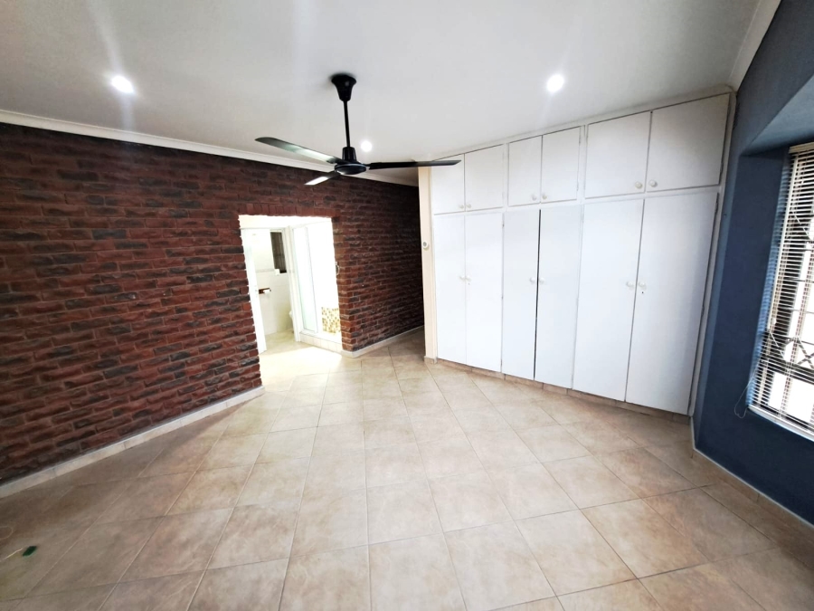 7 Bedroom Property for Sale in Moseley Park KwaZulu-Natal