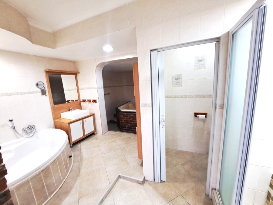 7 Bedroom Property for Sale in Moseley Park KwaZulu-Natal