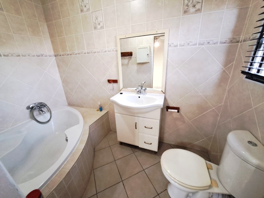 7 Bedroom Property for Sale in Moseley Park KwaZulu-Natal