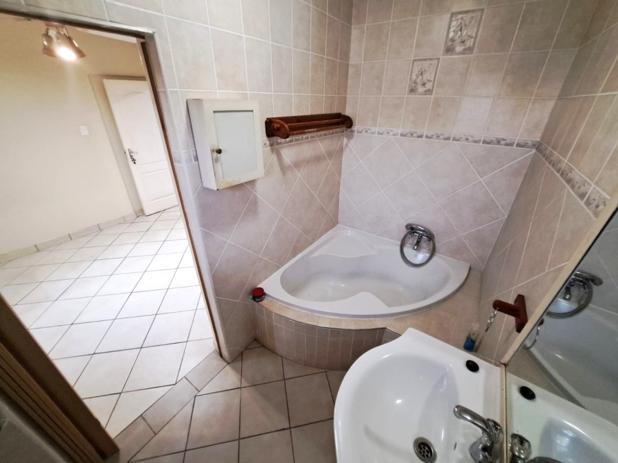 7 Bedroom Property for Sale in Moseley Park KwaZulu-Natal