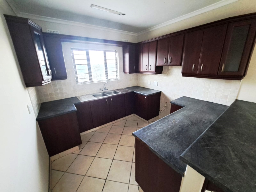 7 Bedroom Property for Sale in Moseley Park KwaZulu-Natal