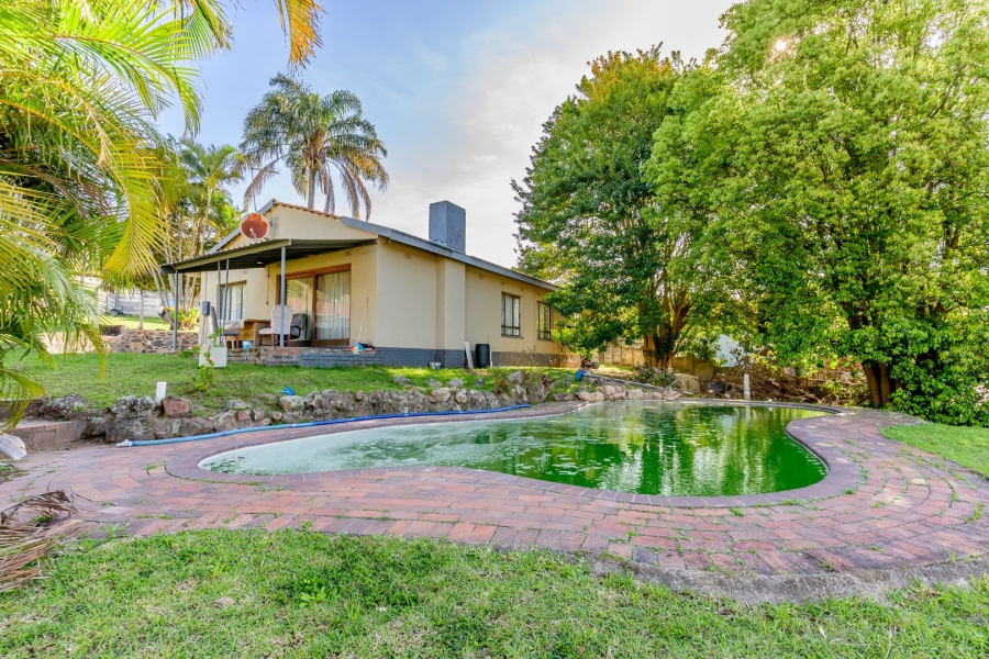 3 Bedroom Property for Sale in Highlands Hills KwaZulu-Natal